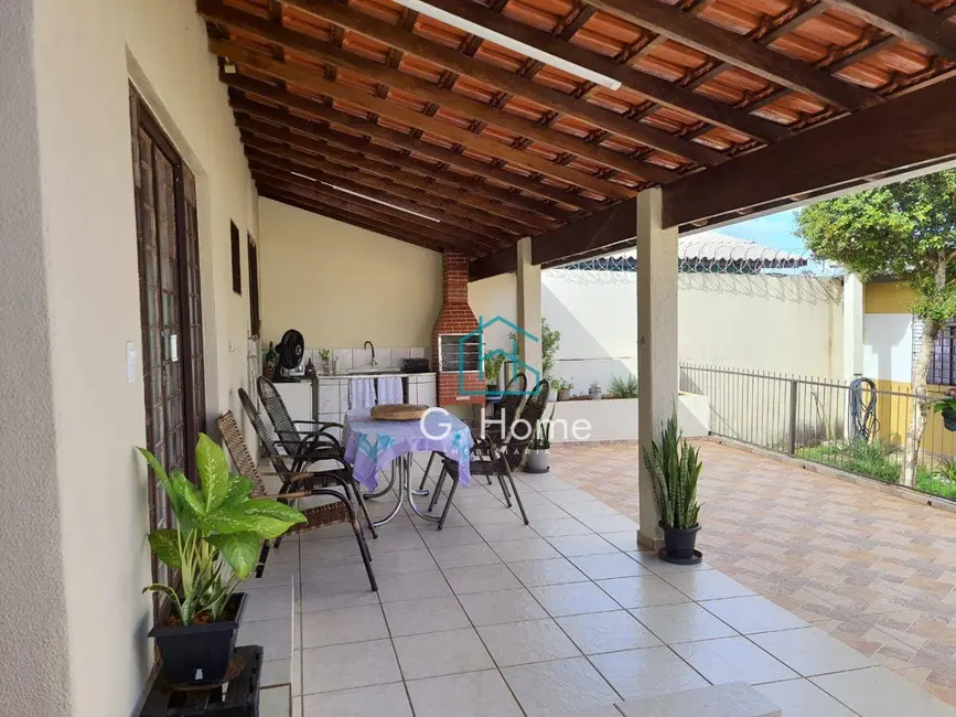 Casa com 5 quartos à venda, 401m2 em Industrial, Londrina - PR - imagem 8 Foto 8 de Casa com 5 quartos à venda, 401m2 em Industrial, Londrina - PR