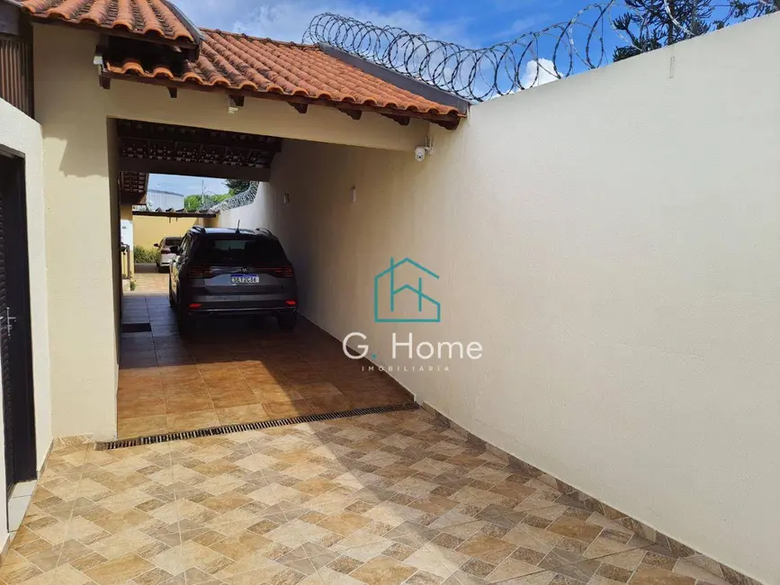 Casa com 5 quartos à venda, 401m2 em Industrial, Londrina - PR - imagem 3 Foto 3 de Casa com 5 quartos à venda, 401m2 em Industrial, Londrina - PR