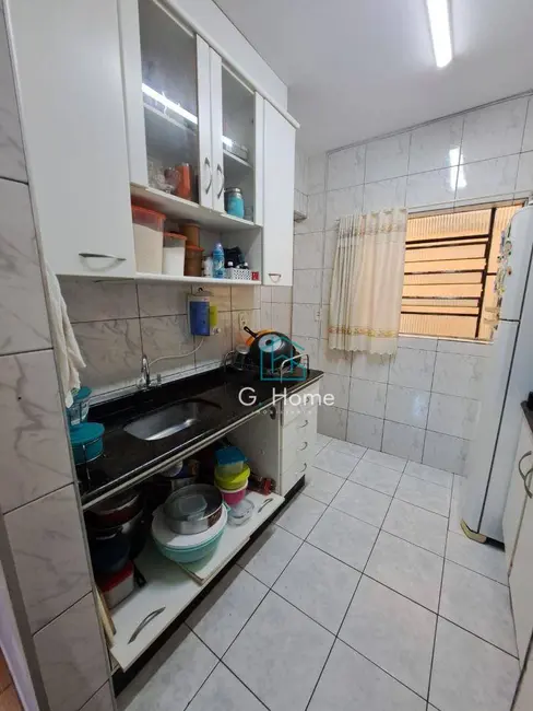Apartamento com 2 quartos à venda, 57m2 em Jardim Novo Sabará, Londrina - PR - imagem 4 Foto 4 de Apartamento com 2 quartos à venda, 57m2 em Jardim Novo Sabará, Londrina - PR