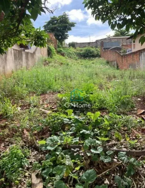 Foto 1 de Terreno / Lote à venda, 561m2 em Sabará III, Londrina - PR