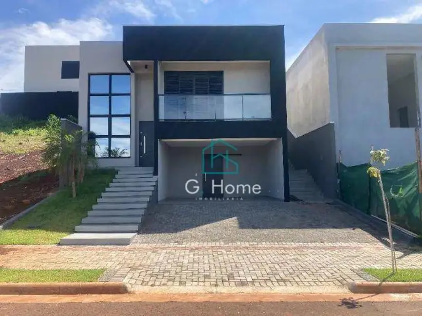 Foto 1 de Sobrado com 3 quartos à venda, 263m2 em Gleba Simon Frazer, Londrina - PR