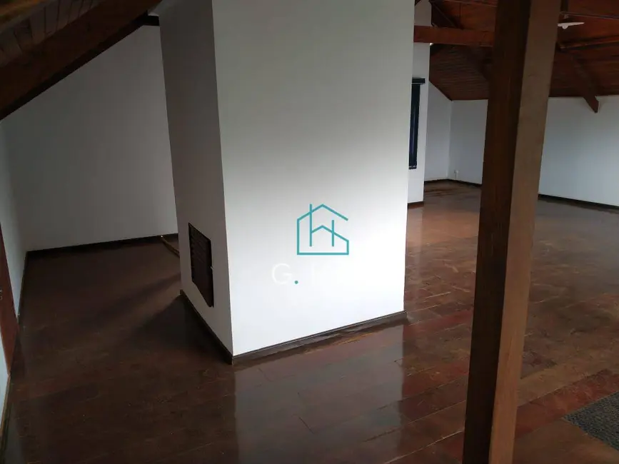 Foto 8 de Sobrado com 3 quartos para alugar, 366m2 em Iguaçu, Londrina - PR