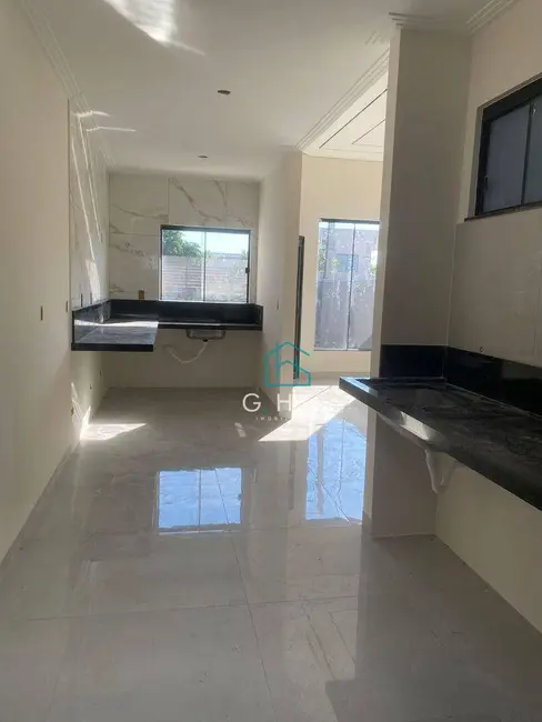 Casa com 3 quartos à venda, 132m2 em Residencial Abussafe, Londrina - PR - imagem 3 Foto 3 de Casa com 3 quartos à venda, 132m2 em Residencial Abussafe, Londrina - PR