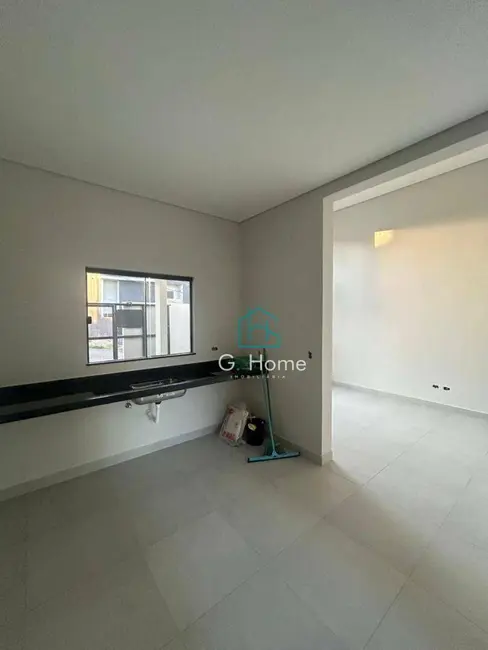 Casa com 3 quartos à venda, 128m2 em Londrina - PR - imagem 8 Foto 8 de Casa com 3 quartos à venda, 128m2 em Londrina - PR