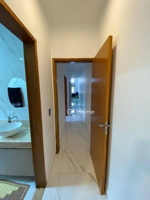 Casa com 3 quartos à venda, 180m2 em Colúmbia, Londrina - PR - imagem 6 Foto 6 de Casa com 3 quartos à venda, 180m2 em Colúmbia, Londrina - PR