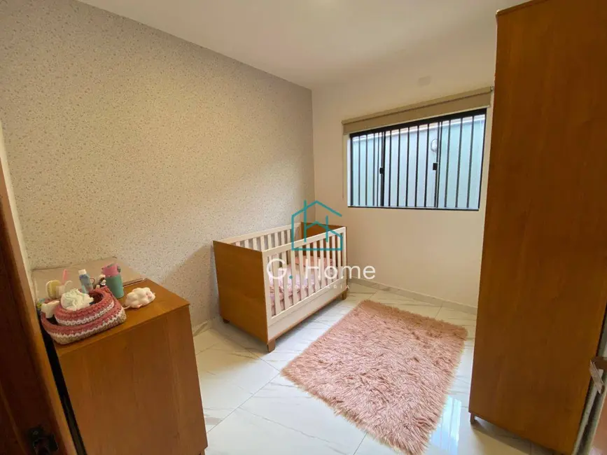 Casa com 3 quartos à venda, 180m2 em Colúmbia, Londrina - PR - imagem 9 Foto 9 de Casa com 3 quartos à venda, 180m2 em Colúmbia, Londrina - PR