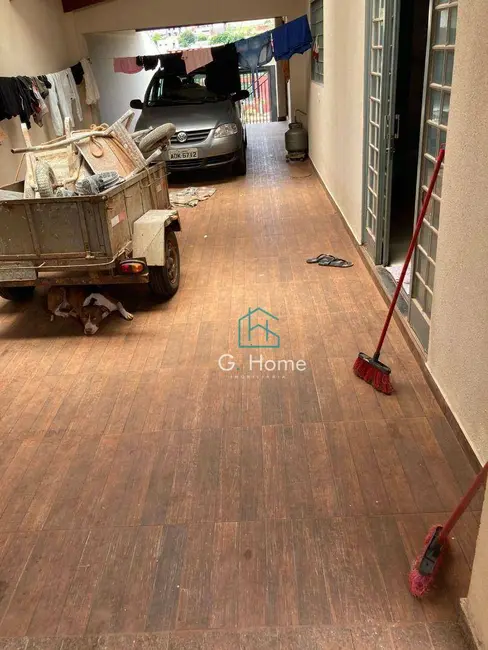 Foto 2 de Casa com 3 quartos à venda, 360m2 em Colúmbia, Londrina - PR