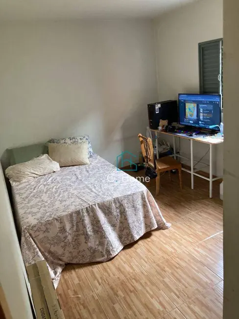 Casa com 3 quartos à venda, 360m2 em Colúmbia, Londrina - PR - imagem 8 Foto 8 de Casa com 3 quartos à venda, 360m2 em Colúmbia, Londrina - PR