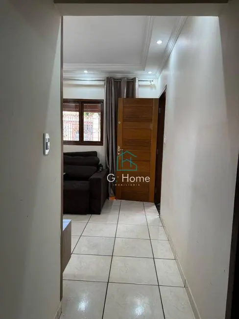 Casa com 3 quartos à venda, 250m2 em Jardim Alemanha, Londrina - PR - imagem 4 Foto 4 de Casa com 3 quartos à venda, 250m2 em Jardim Alemanha, Londrina - PR