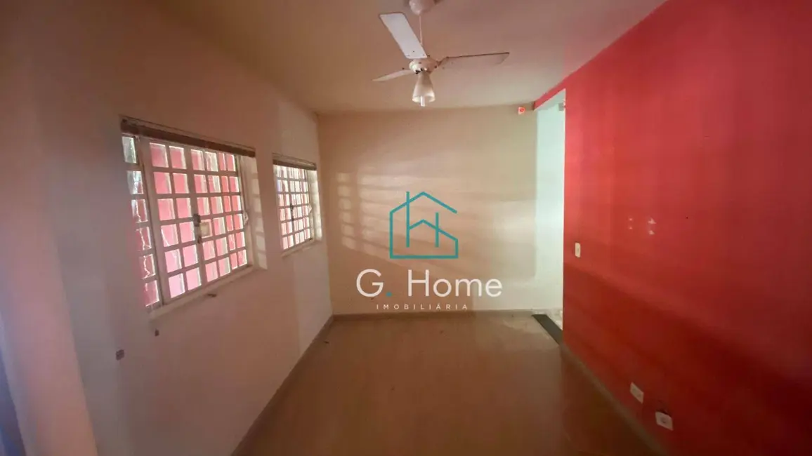 Casa com 3 quartos à venda, 163m2 em Cambezinho, Londrina - PR - imagem 4 Foto 4 de Casa com 3 quartos à venda, 163m2 em Cambezinho, Londrina - PR