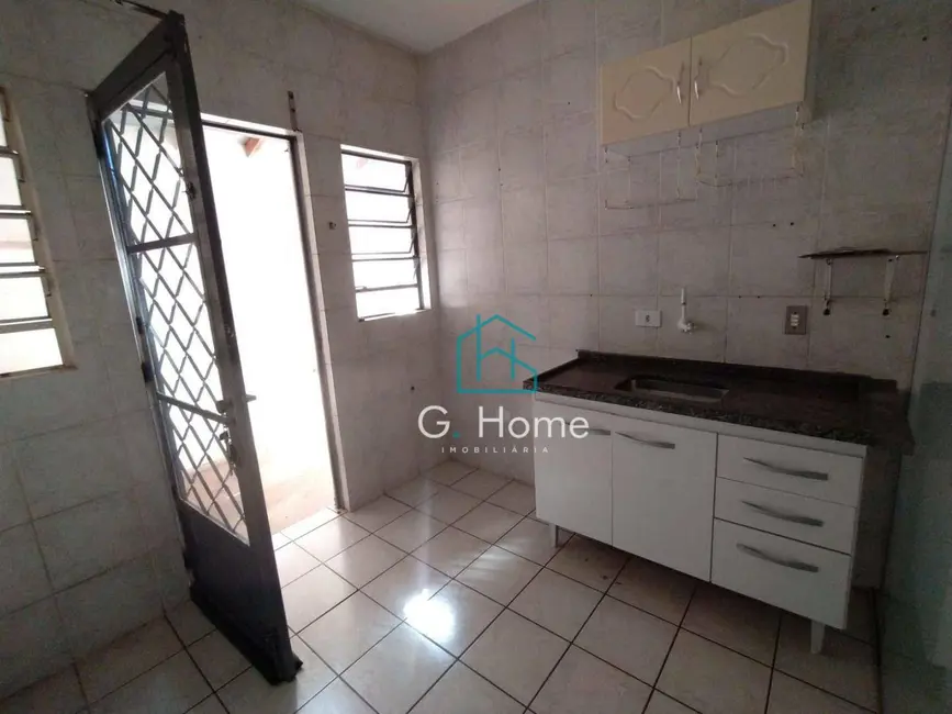 Casa com 3 quartos à venda, 163m2 em Cambezinho, Londrina - PR - imagem 6 Foto 6 de Casa com 3 quartos à venda, 163m2 em Cambezinho, Londrina - PR