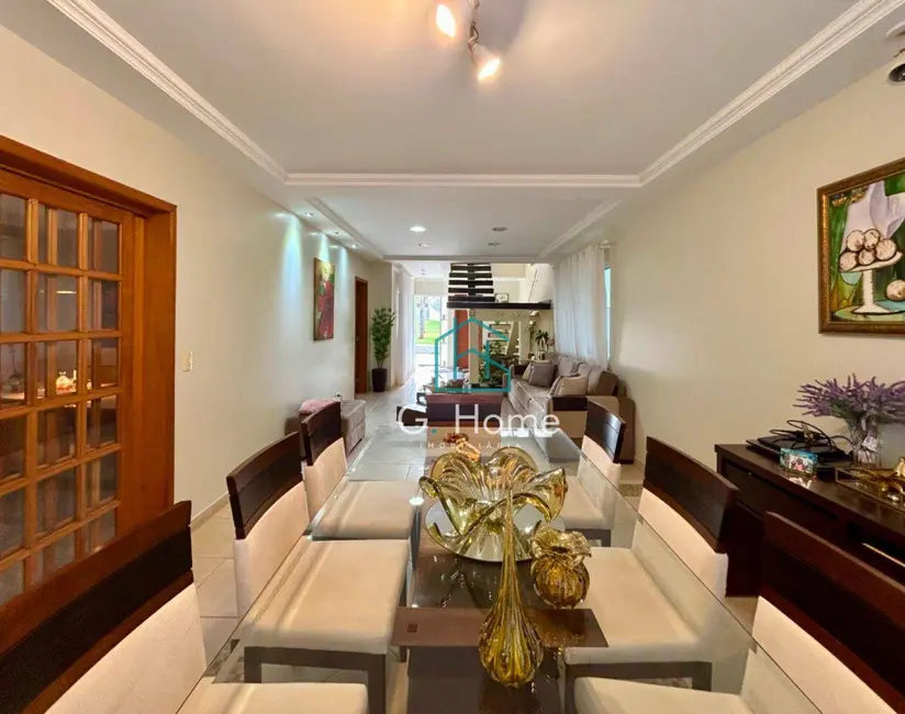 Casa de Condomínio com 5 quartos à venda, 300m2 em Operária, Londrina - PR - imagem 9 Foto 9 de Casa de Condomínio com 5 quartos à venda, 300m2 em Operária, Londrina - PR