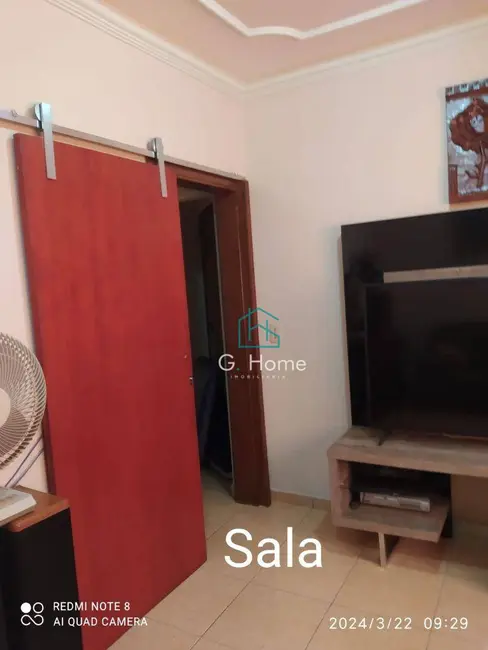Casa com 3 quartos à venda, 250m2 em Jardim Pérola, Londrina - PR - imagem 4 Foto 4 de Casa com 3 quartos à venda, 250m2 em Jardim Pérola, Londrina - PR