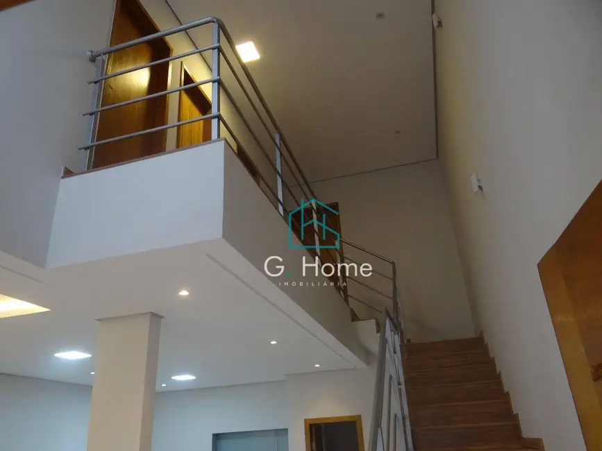 Sobrado com 3 quartos à venda, 153m2 em Shangri-lá, Londrina - PR - imagem 6 Foto 6 de Sobrado com 3 quartos à venda, 153m2 em Shangri-lá, Londrina - PR
