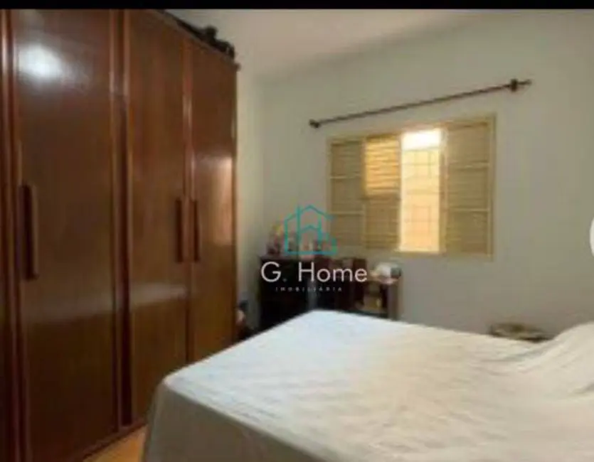Casa com 4 quartos à venda, 500m2 em Jardim Pérola, Londrina - PR - imagem 9 Foto 9 de Casa com 4 quartos à venda, 500m2 em Jardim Pérola, Londrina - PR