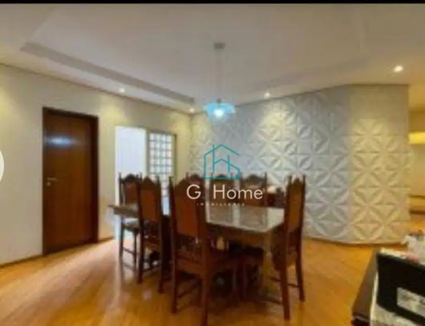 Casa com 4 quartos à venda, 500m2 em Jardim Pérola, Londrina - PR - imagem 7 Foto 7 de Casa com 4 quartos à venda, 500m2 em Jardim Pérola, Londrina - PR