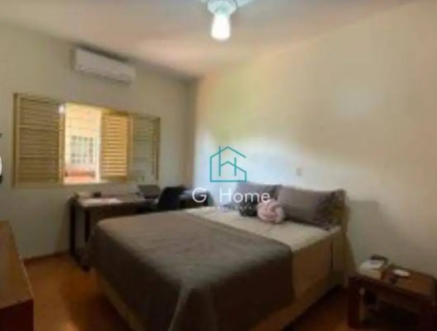 Casa com 4 quartos à venda, 500m2 em Jardim Pérola, Londrina - PR - imagem 8 Foto 8 de Casa com 4 quartos à venda, 500m2 em Jardim Pérola, Londrina - PR