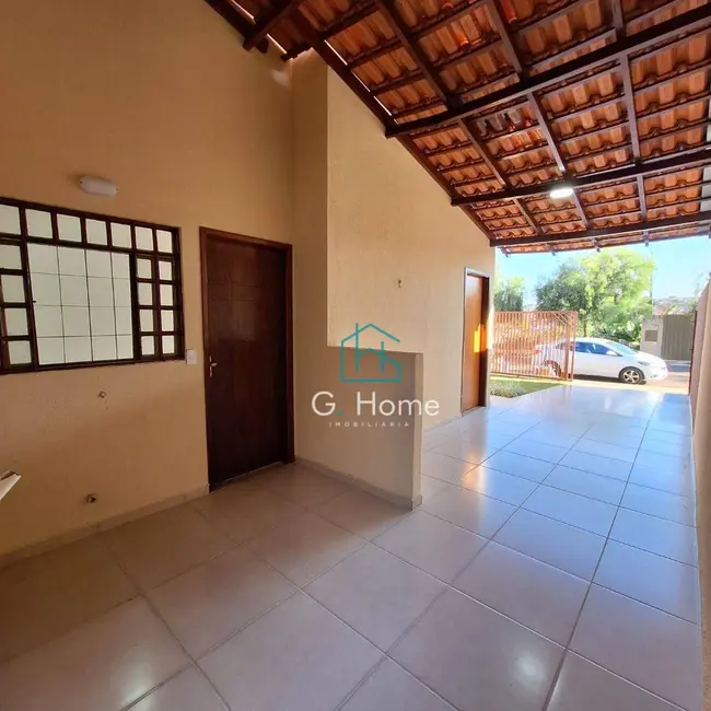 Casa com 3 quartos à venda, 180m2 em Colúmbia, Londrina - PR - imagem 4 Foto 4 de Casa com 3 quartos à venda, 180m2 em Colúmbia, Londrina - PR