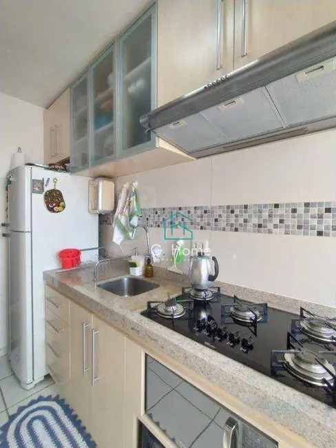 Apartamento com 2 quartos à venda, 48m2 em Vila Filipin, Londrina - PR - imagem 4 Foto 4 de Apartamento com 2 quartos à venda, 48m2 em Vila Filipin, Londrina - PR