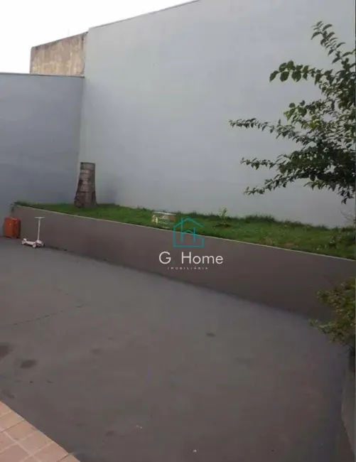 Casa com 3 quartos à venda, 250m2 em Conjunto Professora Hilda Mandarino, Londrina - PR - imagem 9 Foto 9 de Casa com 3 quartos à venda, 250m2 em Conjunto Professora Hilda Mandarino, Londrina - PR