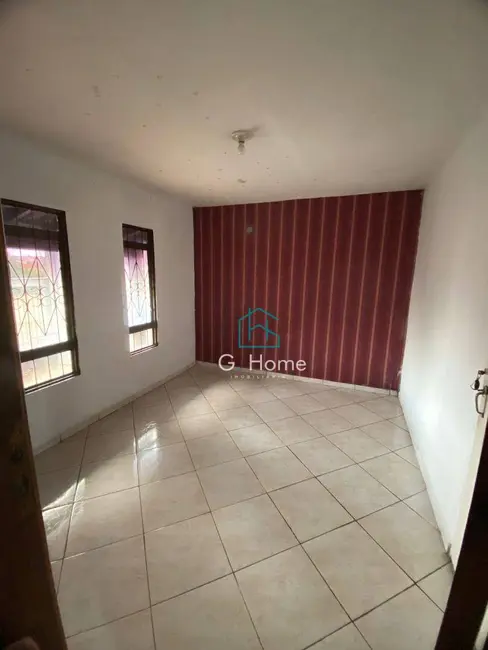 Casa com 3 quartos à venda, 250m2 em Conjunto Professora Hilda Mandarino, Londrina - PR - imagem 7 Foto 7 de Casa com 3 quartos à venda, 250m2 em Conjunto Professora Hilda Mandarino, Londrina - PR