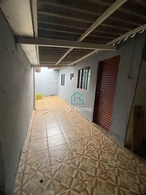Casa com 3 quartos à venda, 250m2 em Conjunto Professora Hilda Mandarino, Londrina - PR - imagem 3 Foto 3 de Casa com 3 quartos à venda, 250m2 em Conjunto Professora Hilda Mandarino, Londrina - PR