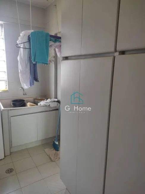 Apartamento com 3 quartos à venda, 152m2 em Centro, Londrina - PR - imagem 9 Foto 9 de Apartamento com 3 quartos à venda, 152m2 em Centro, Londrina - PR