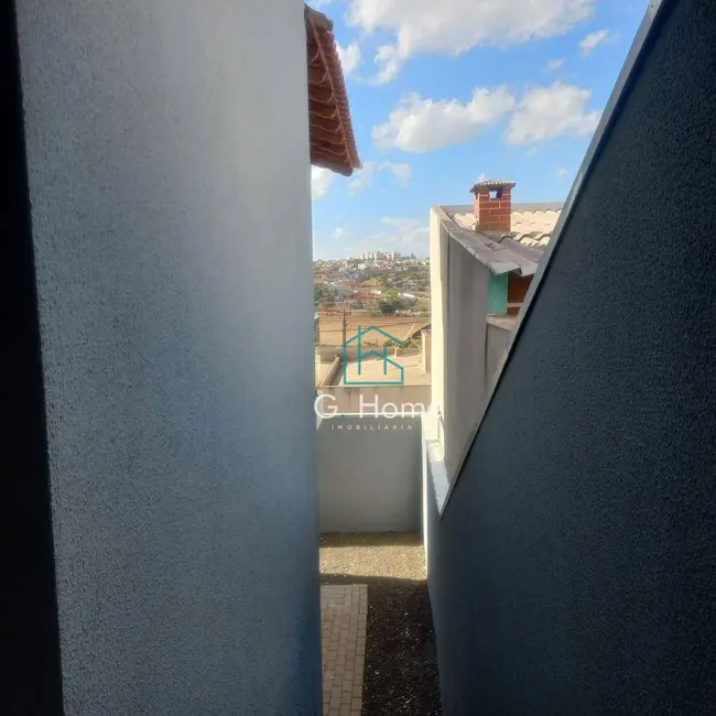 Casa com 2 quartos à venda, 127m2 em Colinas, Londrina - PR - imagem 4 Foto 4 de Casa com 2 quartos à venda, 127m2 em Colinas, Londrina - PR