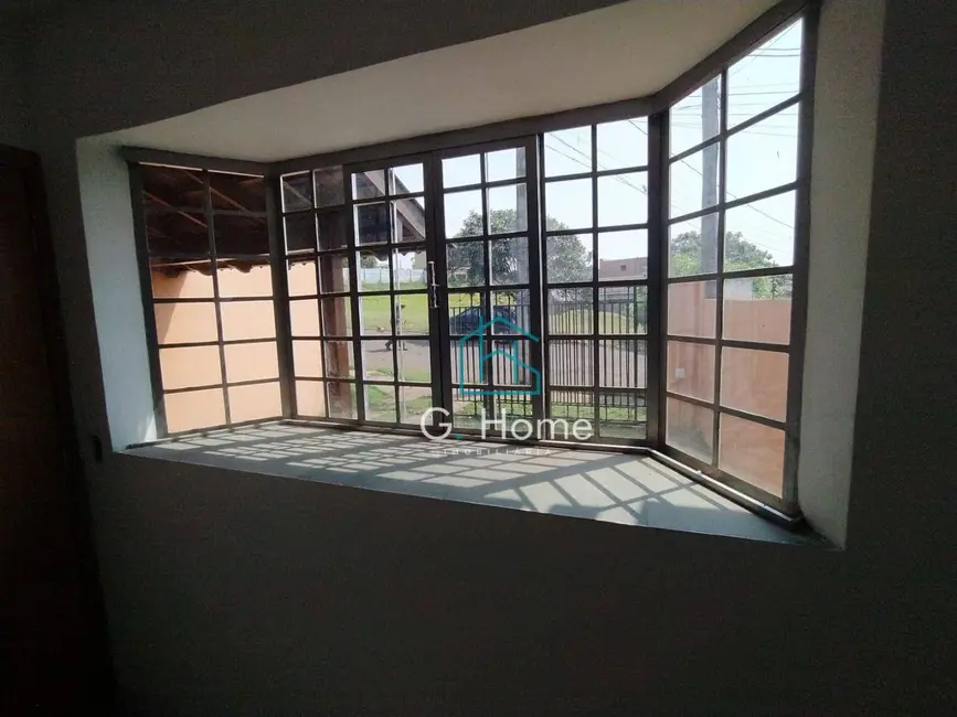 Casa com 3 quartos à venda, 135m2 em Jardim Moema, Londrina - PR - imagem 4 Foto 4 de Casa com 3 quartos à venda, 135m2 em Jardim Moema, Londrina - PR