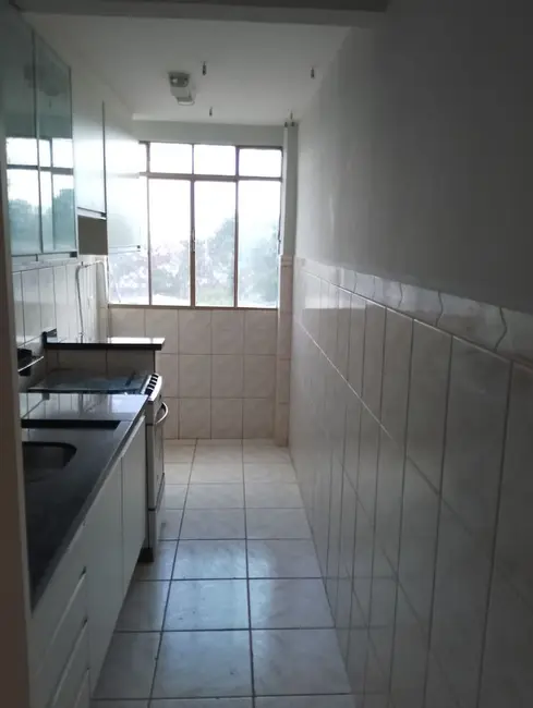 Apartamento com 3 quartos à venda, 77m2 em Conjunto Café, Londrina - PR - imagem 8 Foto 8 de Apartamento com 3 quartos à venda, 77m2 em Conjunto Café, Londrina - PR