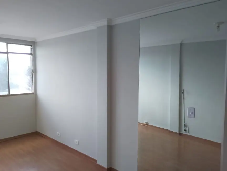 Apartamento com 3 quartos à venda, 77m2 em Conjunto Café, Londrina - PR - imagem 4 Foto 4 de Apartamento com 3 quartos à venda, 77m2 em Conjunto Café, Londrina - PR