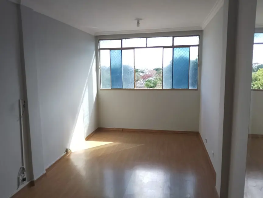 Apartamento com 3 quartos à venda, 77m2 em Conjunto Café, Londrina - PR - imagem 3 Foto 3 de Apartamento com 3 quartos à venda, 77m2 em Conjunto Café, Londrina - PR