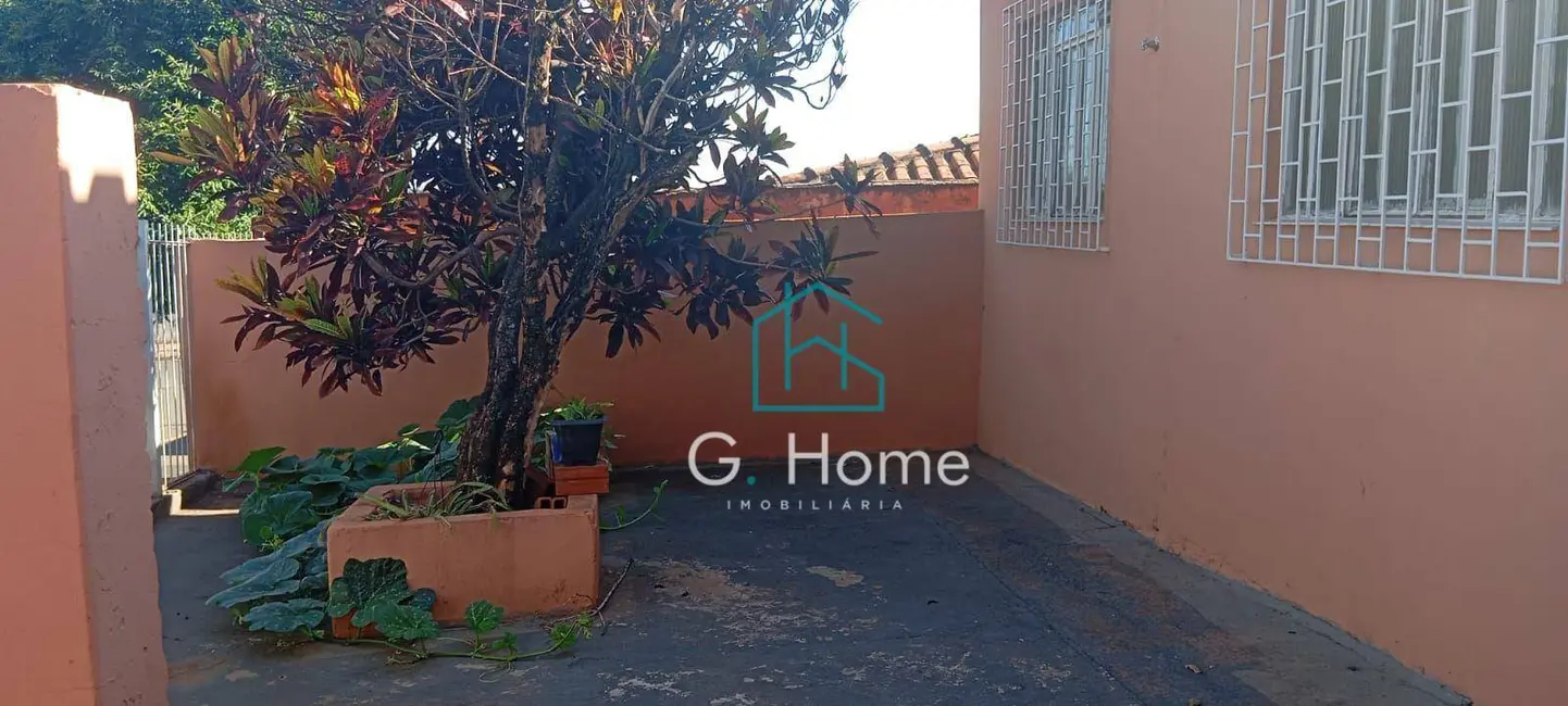 Casa com 3 quartos à venda, 250m2 em Londrina - PR - imagem 2 Foto 2 de Casa com 3 quartos à venda, 250m2 em Londrina - PR