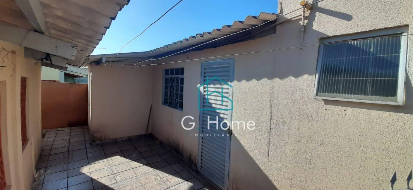 Casa com 2 quartos à venda, 304m2 em Londrina - PR - imagem 3 Foto 3 de Casa com 2 quartos à venda, 304m2 em Londrina - PR