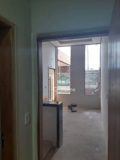 Casa com 3 quartos à venda, 177m2 em Londrina - PR - imagem 6 Foto 6 de Casa com 3 quartos à venda, 177m2 em Londrina - PR