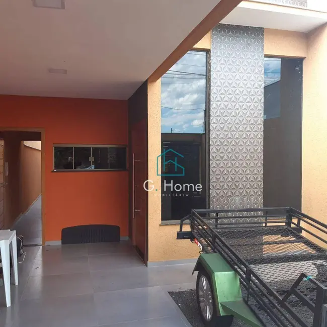 Foto 2 de Casa com 3 quartos à venda, 177m2 em Londrina - PR