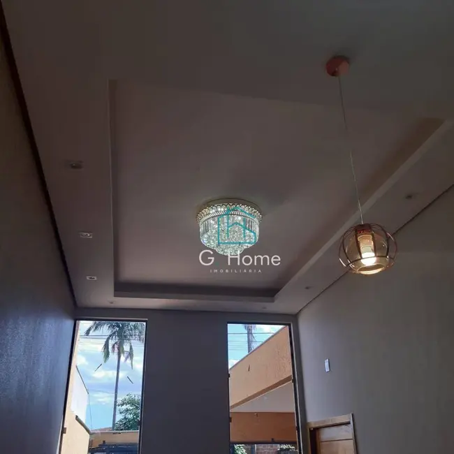 Casa com 3 quartos à venda, 177m2 em Londrina - PR - imagem 5 Foto 5 de Casa com 3 quartos à venda, 177m2 em Londrina - PR