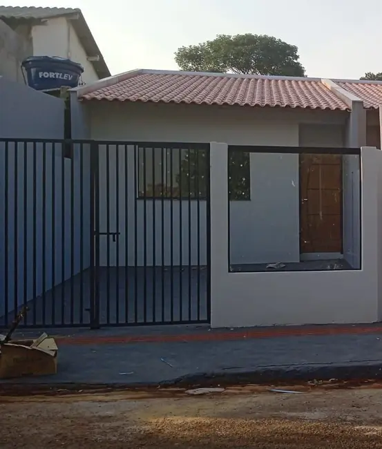 Casa com 2 quartos à venda, 120m2 em Leonor, Londrina - PR - imagem 1 Foto 1 de Casa com 2 quartos à venda, 120m2 em Leonor, Londrina - PR