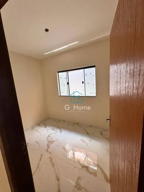 Casa com 2 quartos à venda, 120m2 em Leonor, Londrina - PR - imagem 3 Foto 3 de Casa com 2 quartos à venda, 120m2 em Leonor, Londrina - PR