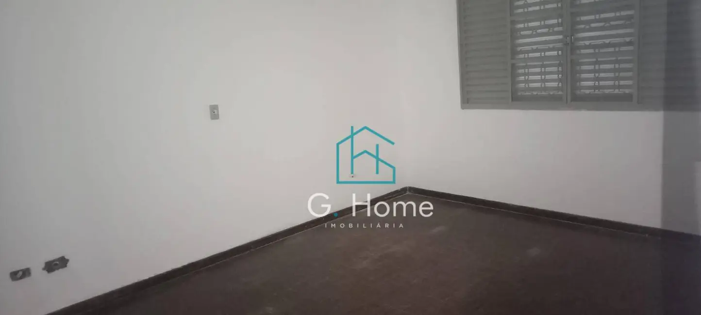 Casa com 3 quartos à venda, 160m2 em Jardim Esperança, Londrina - PR - imagem 9 Foto 9 de Casa com 3 quartos à venda, 160m2 em Jardim Esperança, Londrina - PR