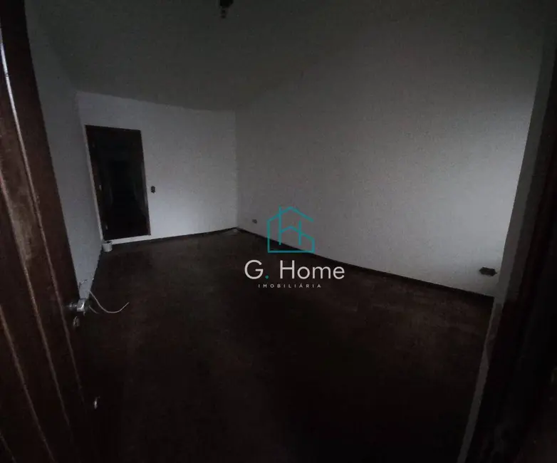 Casa com 3 quartos à venda, 160m2 em Jardim Esperança, Londrina - PR - imagem 5 Foto 5 de Casa com 3 quartos à venda, 160m2 em Jardim Esperança, Londrina - PR