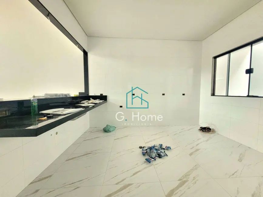 Casa com 3 quartos à venda, 200m2 em Londrina - PR - imagem 5 Foto 5 de Casa com 3 quartos à venda, 200m2 em Londrina - PR