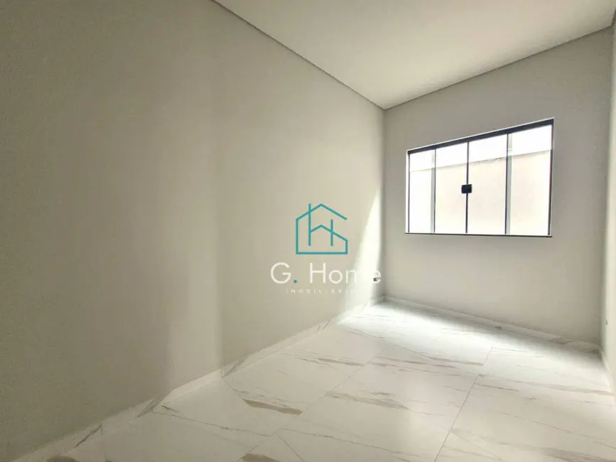 Casa com 3 quartos à venda, 200m2 em Londrina - PR - imagem 9 Foto 9 de Casa com 3 quartos à venda, 200m2 em Londrina - PR