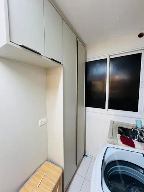 Apartamento com 3 quartos à venda, 100m2 em Vitória, Londrina - PR - imagem 9 Foto 9 de Apartamento com 3 quartos à venda, 100m2 em Vitória, Londrina - PR