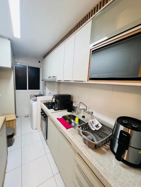 Apartamento com 3 quartos à venda, 100m2 em Vitória, Londrina - PR - imagem 8 Foto 8 de Apartamento com 3 quartos à venda, 100m2 em Vitória, Londrina - PR