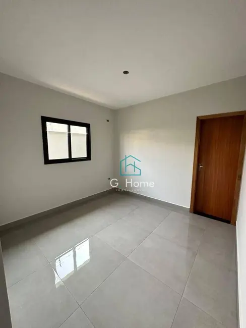 Casa com 3 quartos à venda, 125m2 em Jardim Portal de Itamaracá, Londrina - PR - imagem 8 Foto 8 de Casa com 3 quartos à venda, 125m2 em Jardim Portal de Itamaracá, Londrina - PR