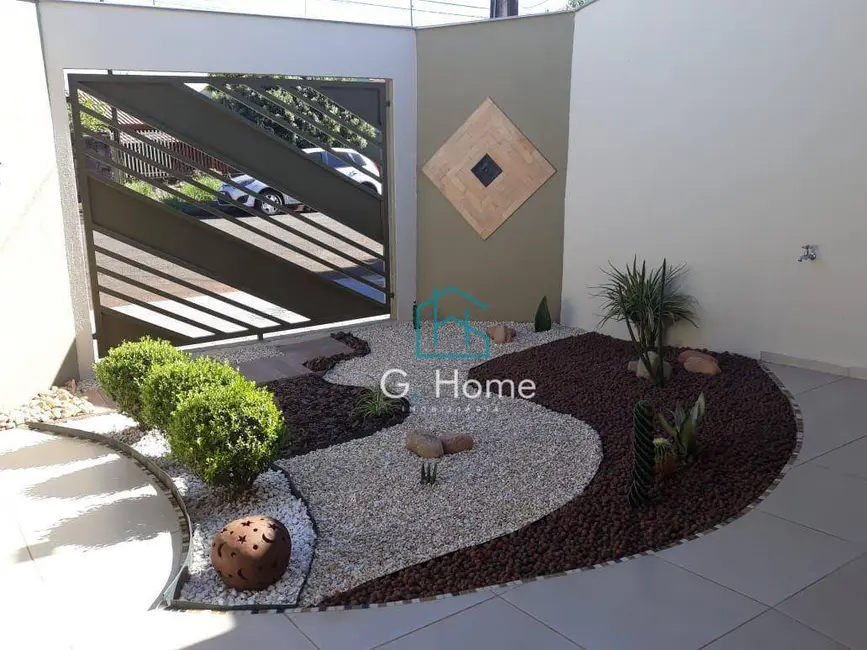 Casa com 3 quartos à venda, 250m2 em Maria Lúcia, Londrina - PR - imagem 3 Foto 3 de Casa com 3 quartos à venda, 250m2 em Maria Lúcia, Londrina - PR