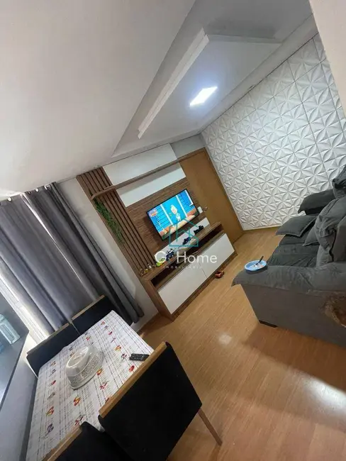 Foto 3 de Apartamento com 2 quartos à venda, 52m2 em Londrina - PR