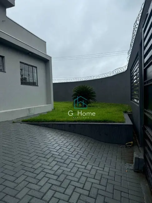 Casa com 2 quartos à venda, 190m2 em Waldemar Hauer, Londrina - PR - imagem 3 Foto 3 de Casa com 2 quartos à venda, 190m2 em Waldemar Hauer, Londrina - PR