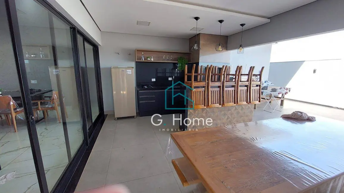 Foto 9 de Casa com 3 quartos à venda, 350m2 em Centro, Cambe - PR